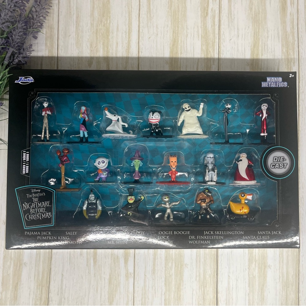 Disney Nightmare Before Christmas Diecast Action Figure Set 18 Pieces